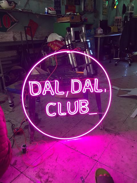 Thi Công Bảng Hiệu Đèn LED Tròn