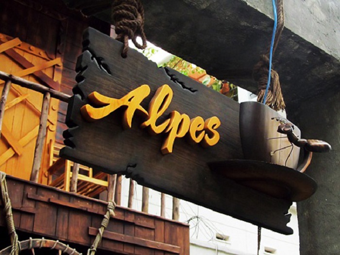 Thi Công Biển Quảng Cáo Bằng Gỗ Đẹp