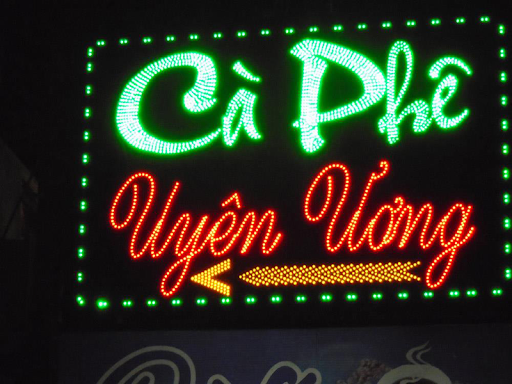 Bảng Hiệu Quảng Cáo LED Ruồi