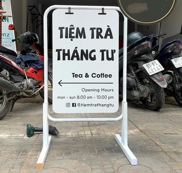 Hộp Đèn Quảng Cáo Đứng