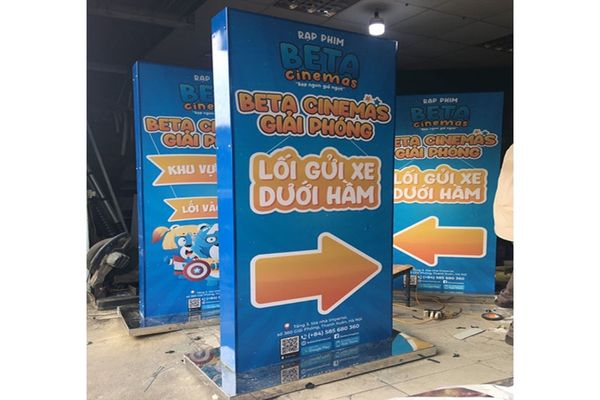 Hộp Đèn Quảng Cáo Đứng