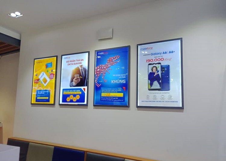 Thiết Kế Hộp Đèn Quảng Cáo Đứng