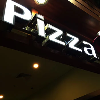 Thiết Kế Bảng Hiệu Mica Đèn LED