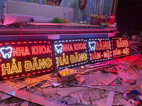 Thiết Kế Biển Quảng Cáo Có Đèn