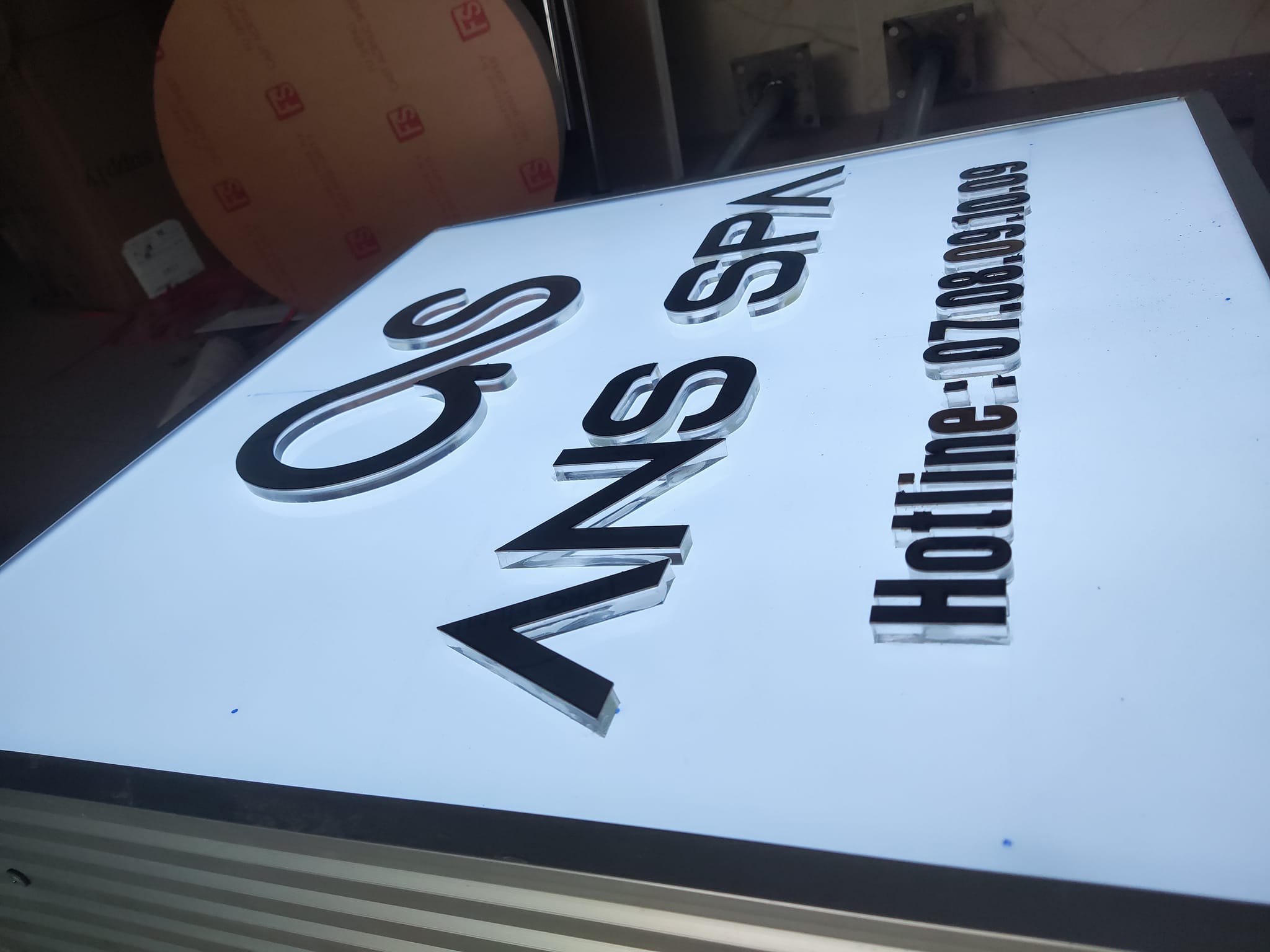 Thiết Kế Hộp Đèn Giá Rẻ