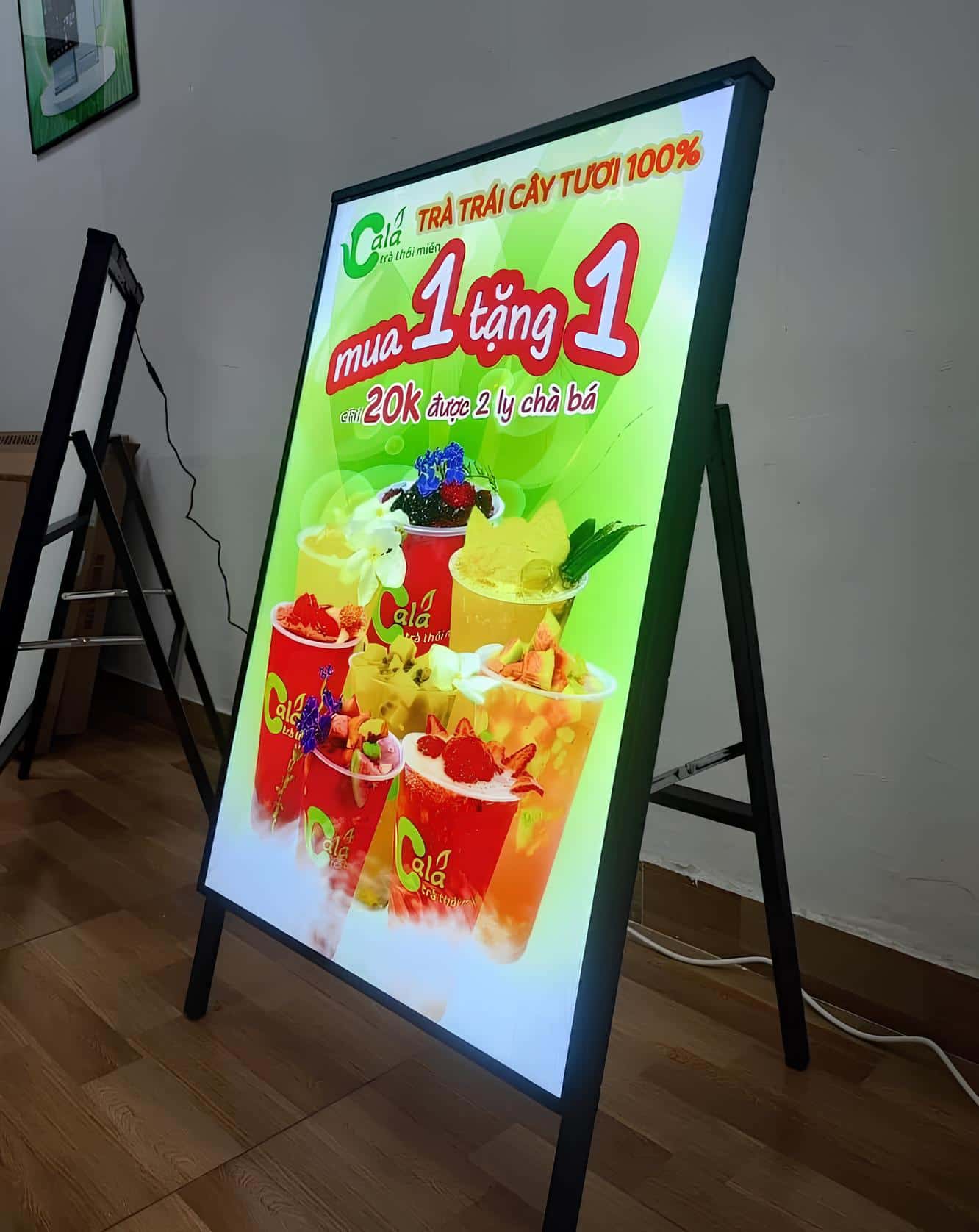 Thiết Kế Hộp Đèn Quán Cafe