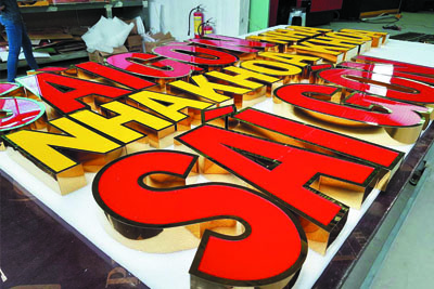 Thi Công Chữ Nổi Inox