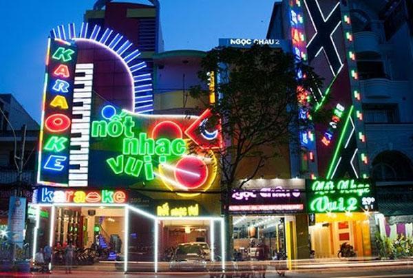 Thi Công Biển Hiệu Quán Karaoke