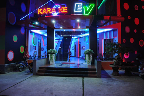 Thiết Kế Biển Hiệu Quán Karaoke