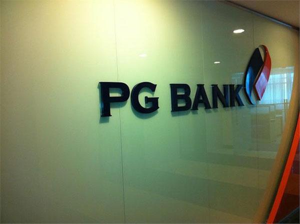 Thi Công Biển Quảng Cáo Bằng Kính