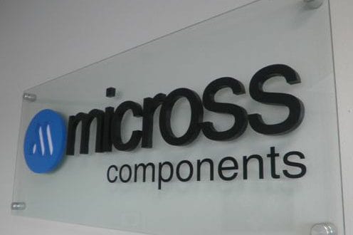 Thiết Kế Biển Quảng Cáo Bằng Kính