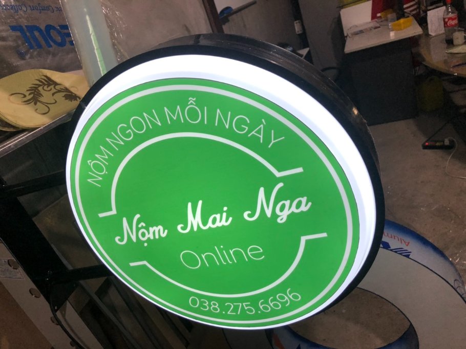 Bảng Hiệu Gắn Tường Đẹp