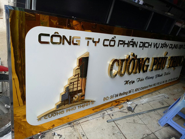 Thi Công Bảng Hiệu Inox TP.HCM
