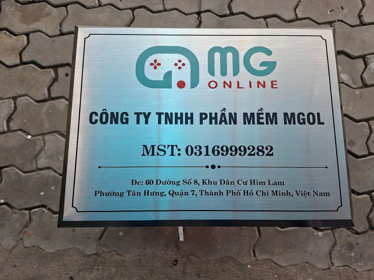 Thiết Kế Bảng Hiệu Inox TP.HCM