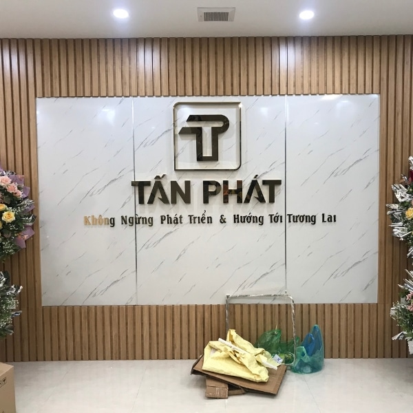 Thi Công Biển Quảng Cáo Trong Nhà Chuyên Nghiệp