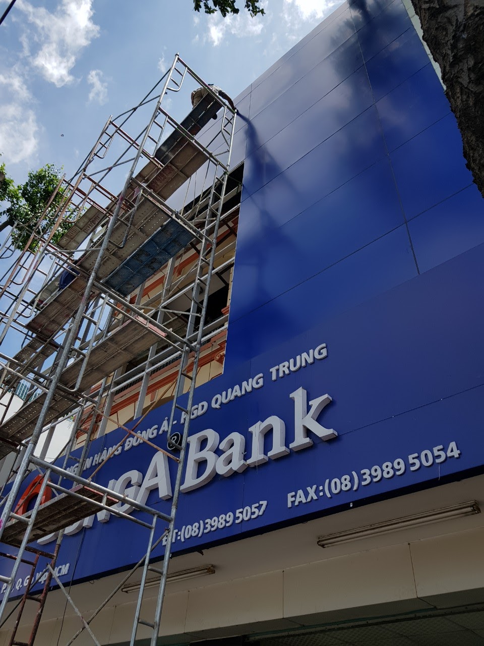 Thi Công Alu Giá Rẻ