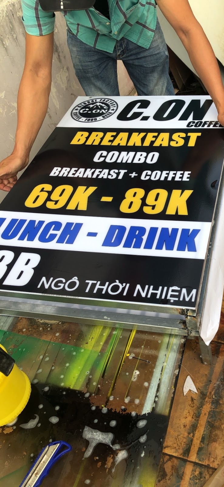 Thi Công Hộp Đèn LED Quảng Cáo Chuyên Nghiệp