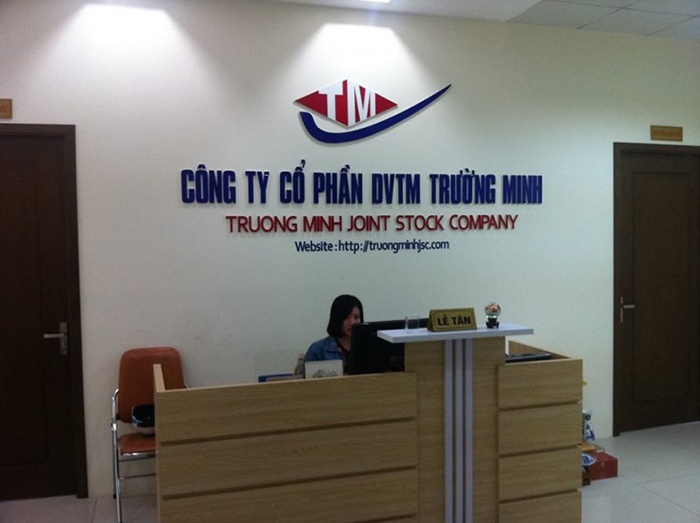 Thi Công Bảng Hiệu Gắn Tường Chuyên Nghiệp