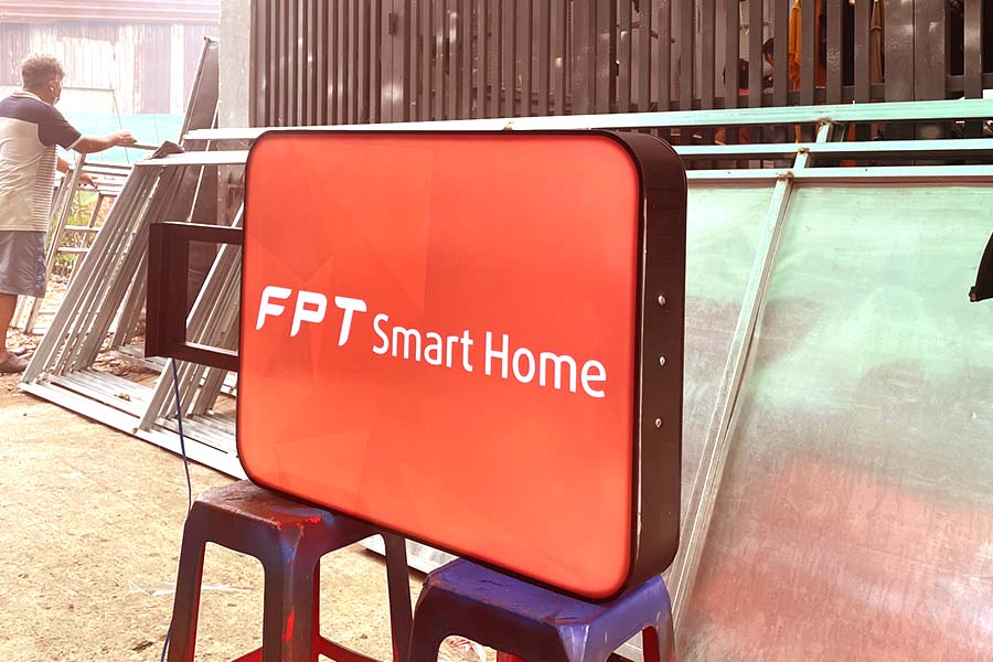 Thiết Kế Hộp Đèn Quảng Cáo Mica Đẹp – Chuyên Nghiệp