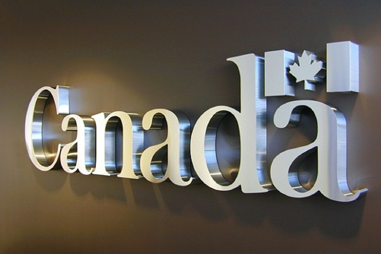 Bảng Hiệu Chữ Nổi Chân Nhôm Đẹp