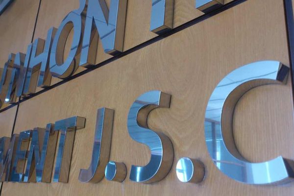 Mẫu Bảng Hiệu Chữ Nổi Chân Nhôm Đẹp