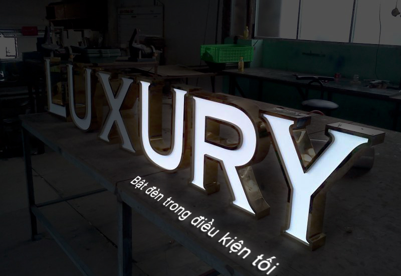 Thi Công Bảng Hiệu Chữ Nổi Sáng Mặt