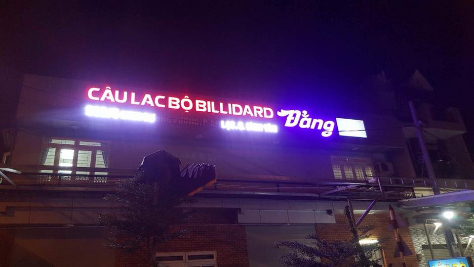 Thi Công Bảng Hiệu Chữ Nổi Sáng Mặt