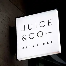 Biển Hộp Đèn Mica Đẹp