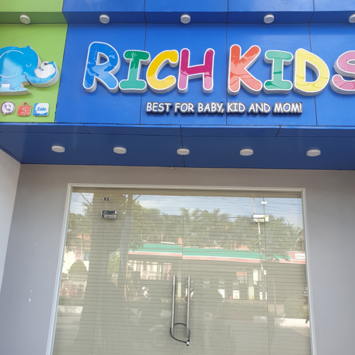 Thi Công Bảng Hiệu Lớn Chuyên Nghiệp