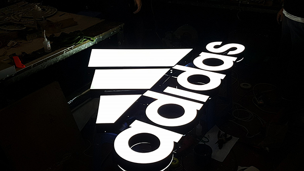 Mẫu Hộp Đèn Chữ Nổi Đẹp