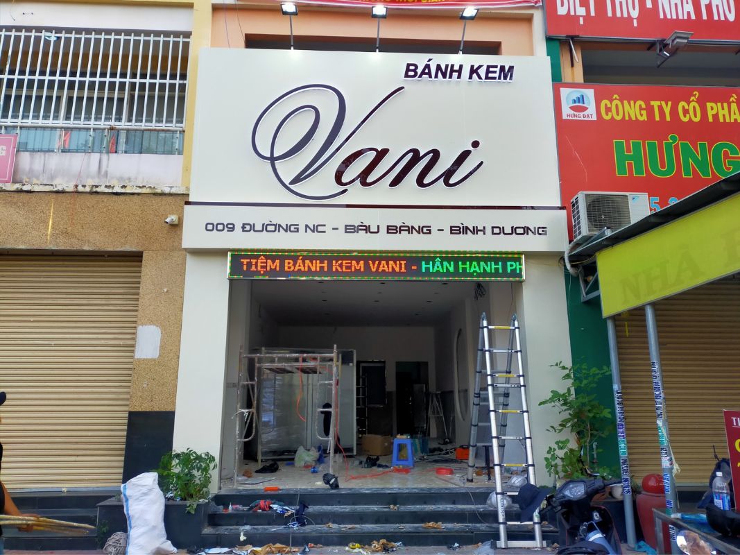 Các Mẫu Bảng Hiệu Đẹp Năm 2025