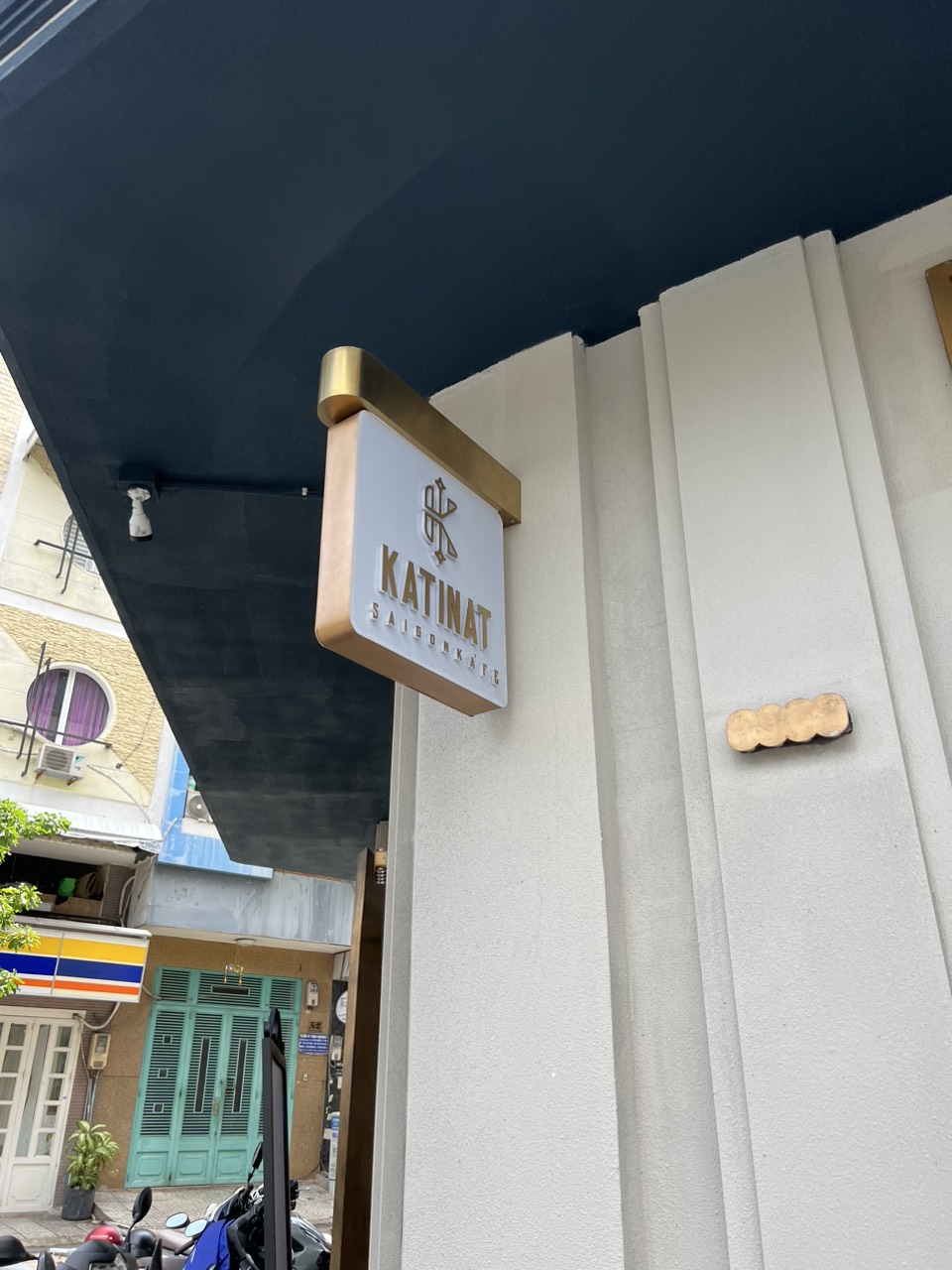 Mẫu Bảng Hiệu Hộp Đèn Đẹp Năm 2025