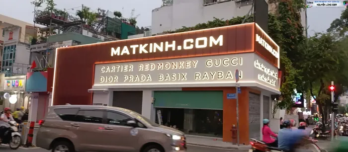 Mẫu Biển Quảng Cáo Cửa Hàng Đẹp Năm 2025