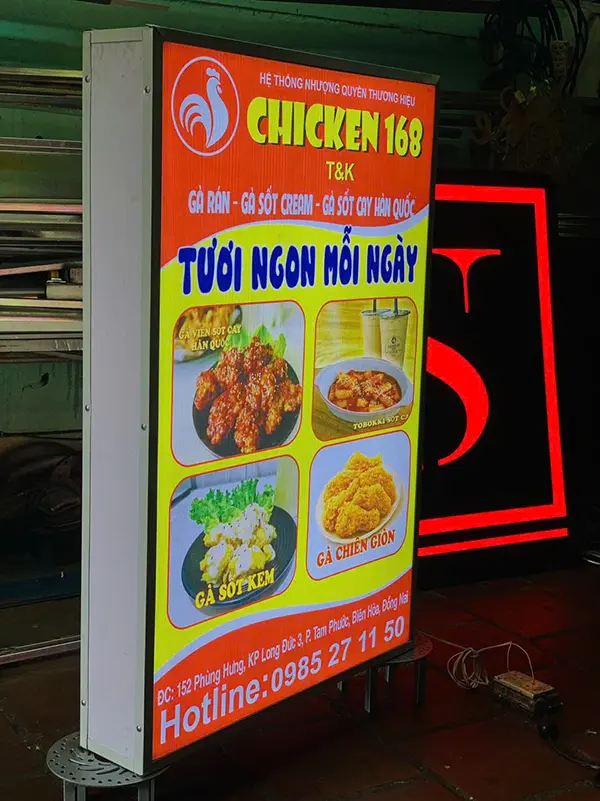 Mẫu Hộp Đèn Quán Ăn Đẹp Năm 2025