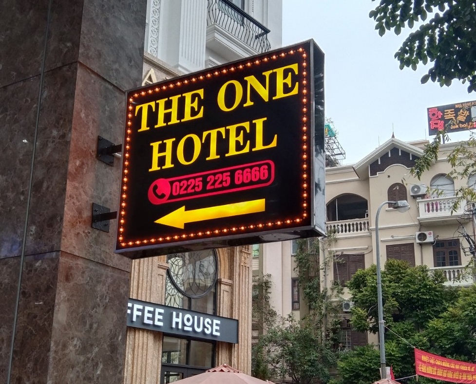 Mẫu Hộp Đèn Quán Ăn Đẹp Năm 2025