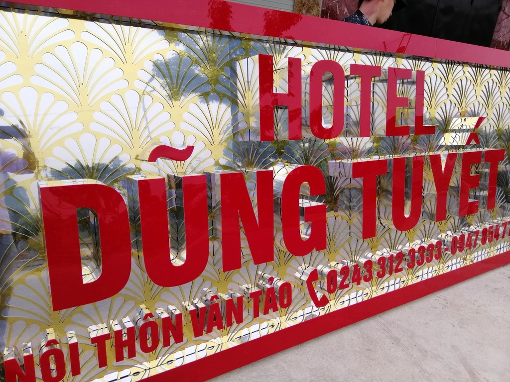 Thi Công Bảng Hiệu Nhà Nghỉ Chuyên Nghiệp