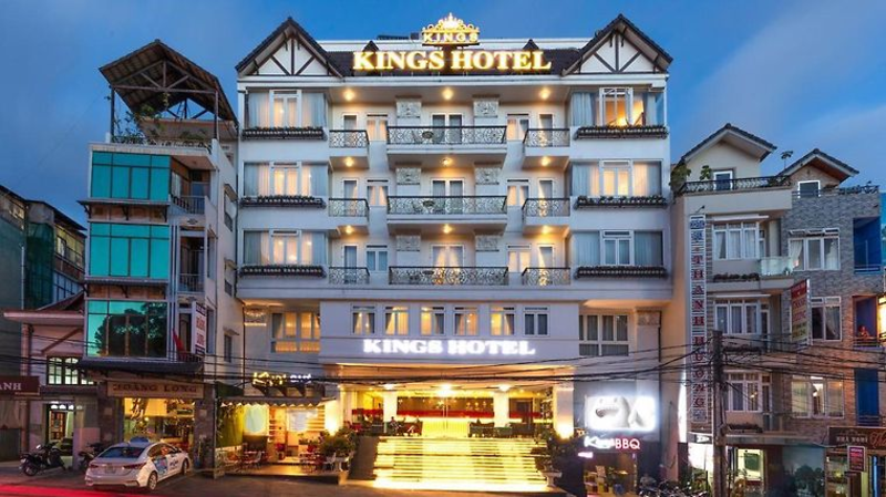 Thi Công Bảng Hiệu Nhà Nghỉ Chuyên Nghiệp