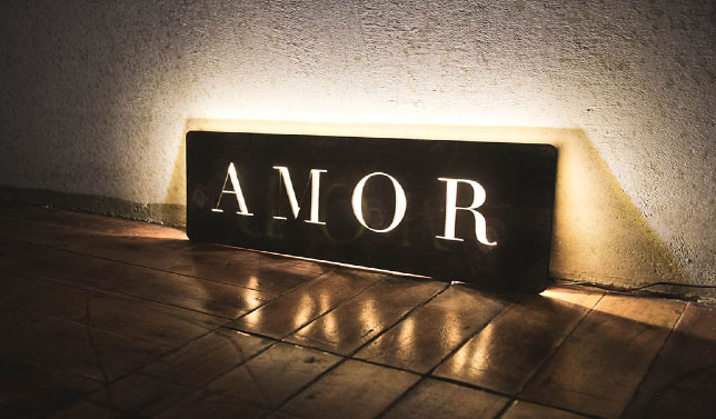 Thiết Kế Bảng Hiệu Gỗ Vintage