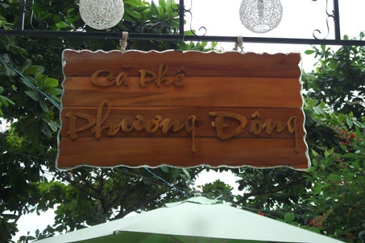 Mẫu Bảng Hiệu Gỗ Cổ Điển Đẹp