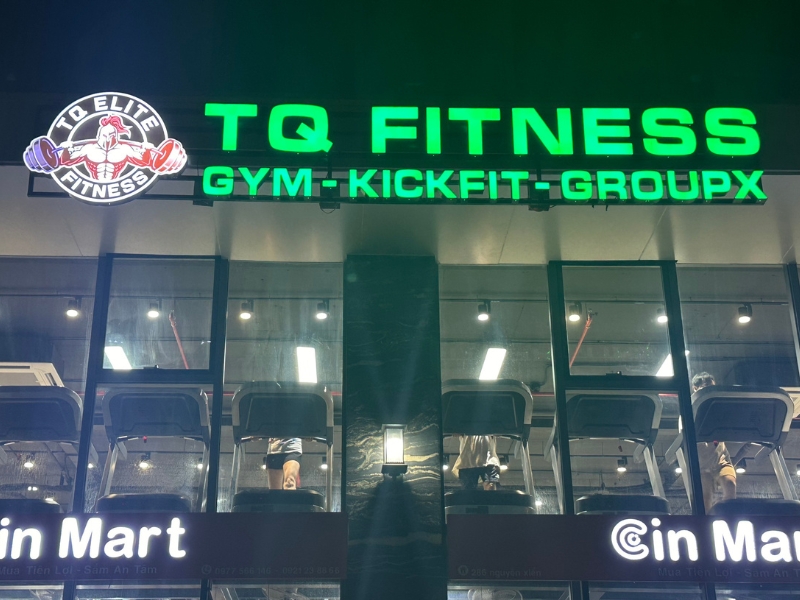 Thi Công Bảng Hiệu Phòng Tập Yoga