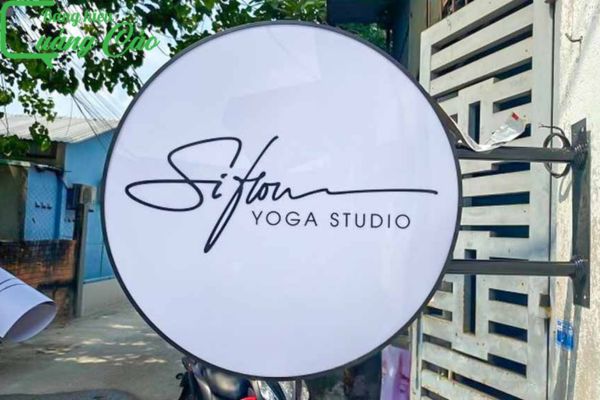 Mẫu Bảng Hiệu Phòng Tập Yoga Đẹp Năm 2025