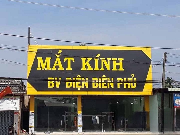Biển Quảng Cáo Kính Mắt Đẹp, Thu Hút Khách