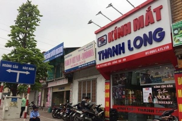 Mẫu Biển Quảng Cáo Kính Mắt Đẹp Năm 2025