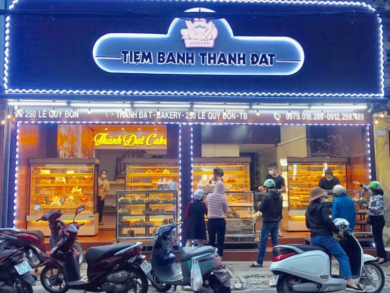 Thi Công Bảng Hiệu Tiệm Bánh Đẹp, Thu Hút Khách