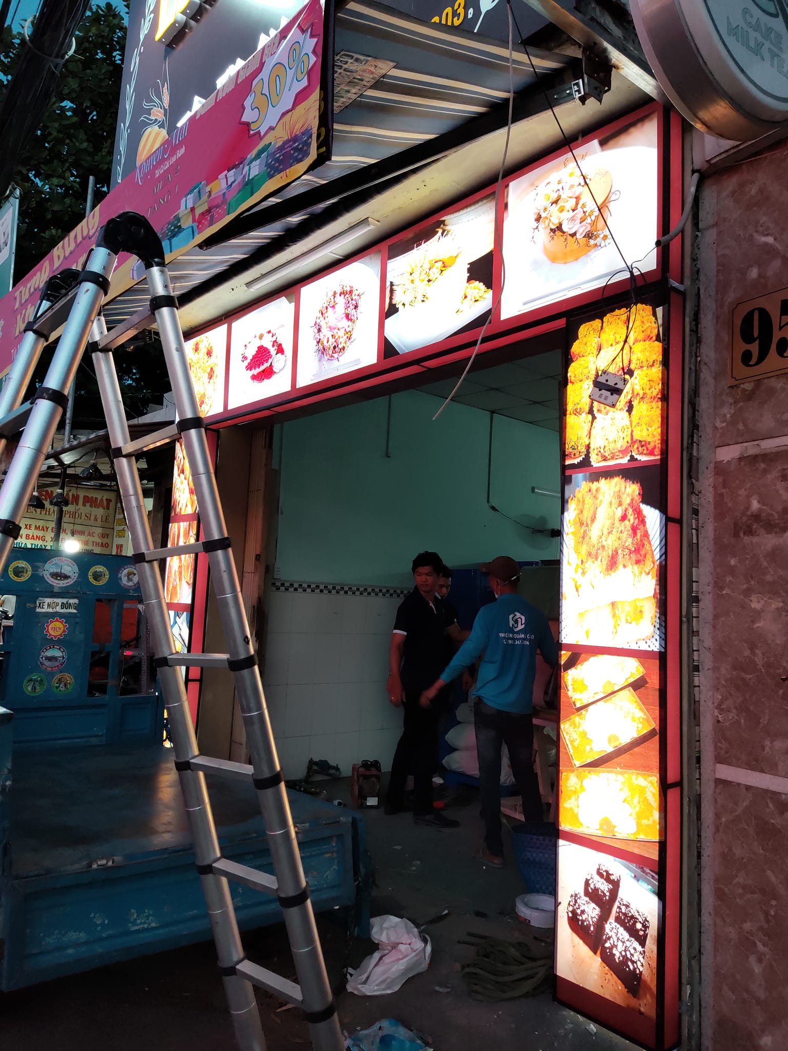 Thiết Kế Bảng Hiệu Tiệm Bánh Đẹp, Thu Hút Khách