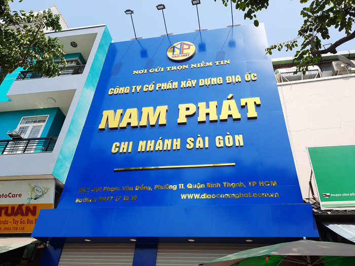 Mẫu Biển Hiệu Alu Chữ Nổi Đẹp Năm 2025