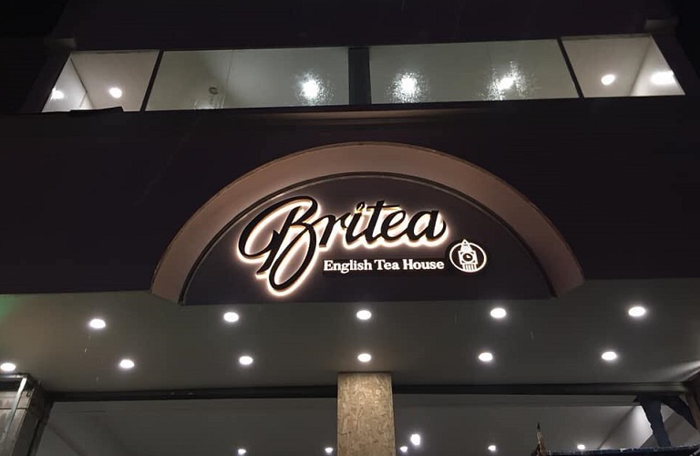 Thi Công Bảng Hiệu Quán Cà Phê Chuyên Nghiệp