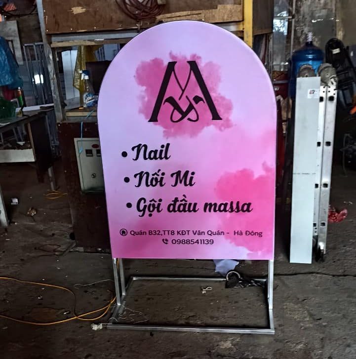 Mẫu Bảng Hiệu Hộp Đèn Đứng Đẹp Năm 2026