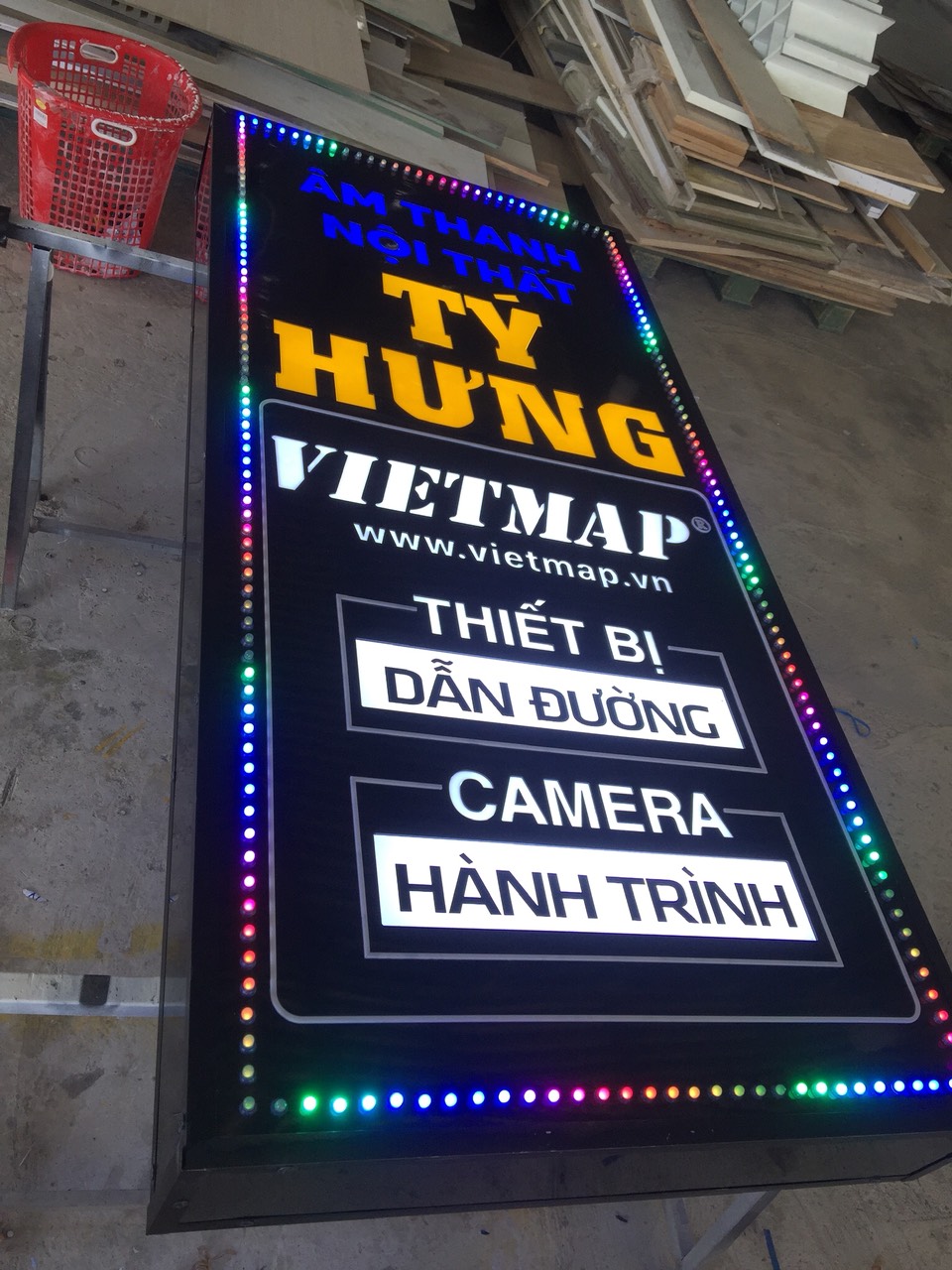 Mẫu Bảng Hiệu Đèn LED Đẹp Năm 2026