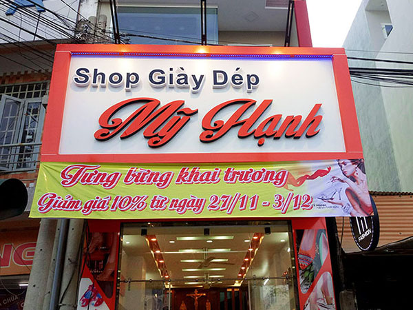 Mẫu Bảng Hiệu Shop Giày Đẹp Năm 2026